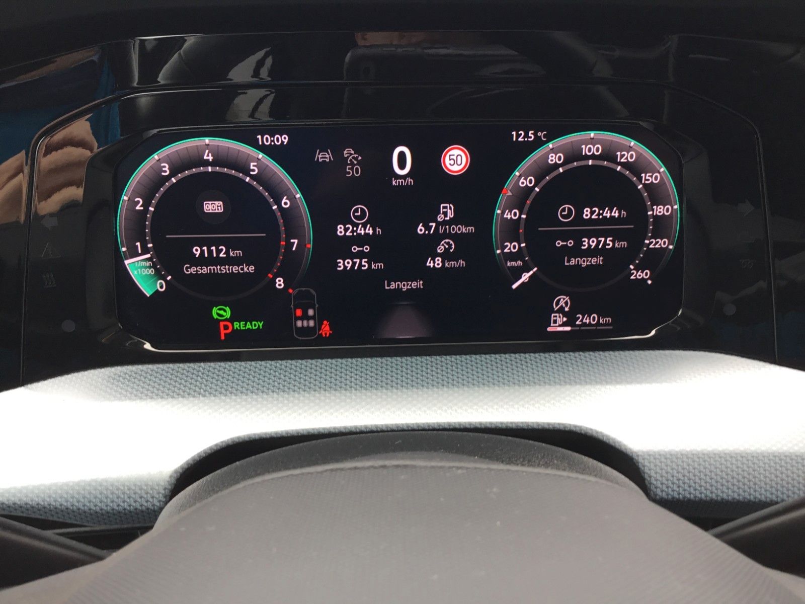 Fahrzeugabbildung Volkswagen Golf 1.5 eTSI DSG Goal+AHK+LED+Kamera+AppConnect