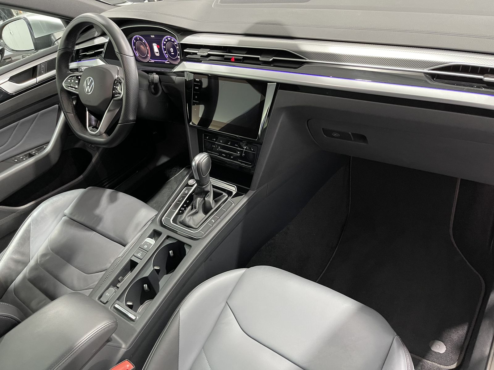 Fahrzeugabbildung Volkswagen Arteon Shooting Brake 2.0 TDI*Leder*AHK*Pano*Cam