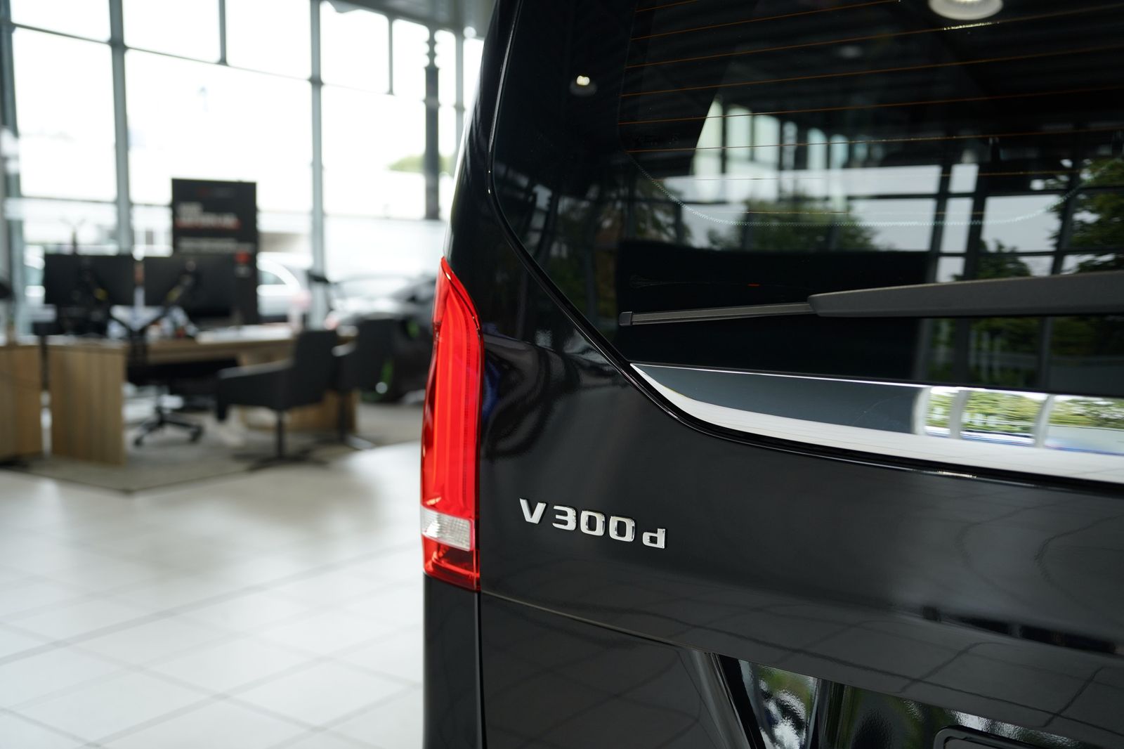 Mercedes Benz V 300