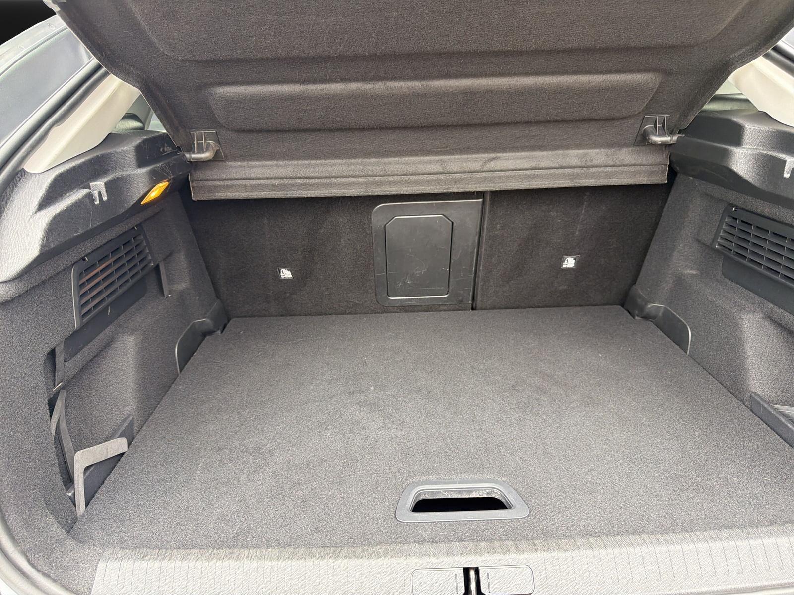 Citroën C4 Shine 1.5 HDI Automatik *inkl. Winterräder*