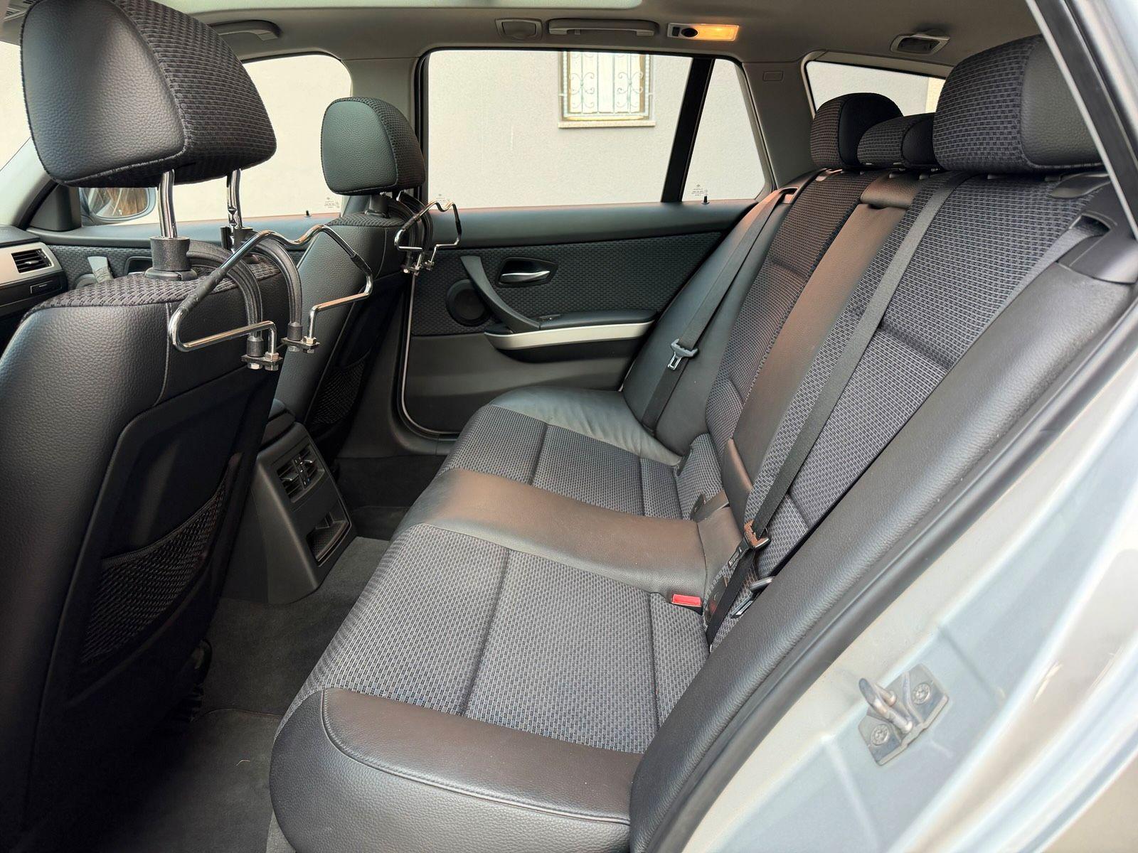 BMW 318 2010 — photo 6