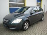 Kia cee'd / Ceed 1.4 CVVT Attract - Kia: Cee D Attract