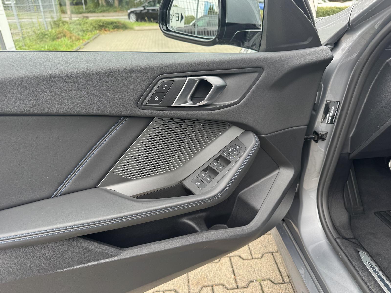 BMW 1 Series M Sport Pro DA+ 360° HuD Ad-LED Iconic-Glow, миниатюра 10
