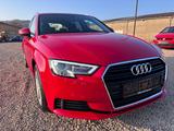 Audi A3 Sportback 35 TFSI - Audi A3: Rot