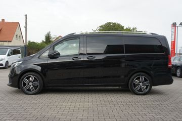 Mercedes V 220 - 5