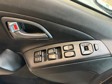 Hyundai ix35 Style AWD *Klima*SHZ*Kamera*AHK*Navi*EURO5*