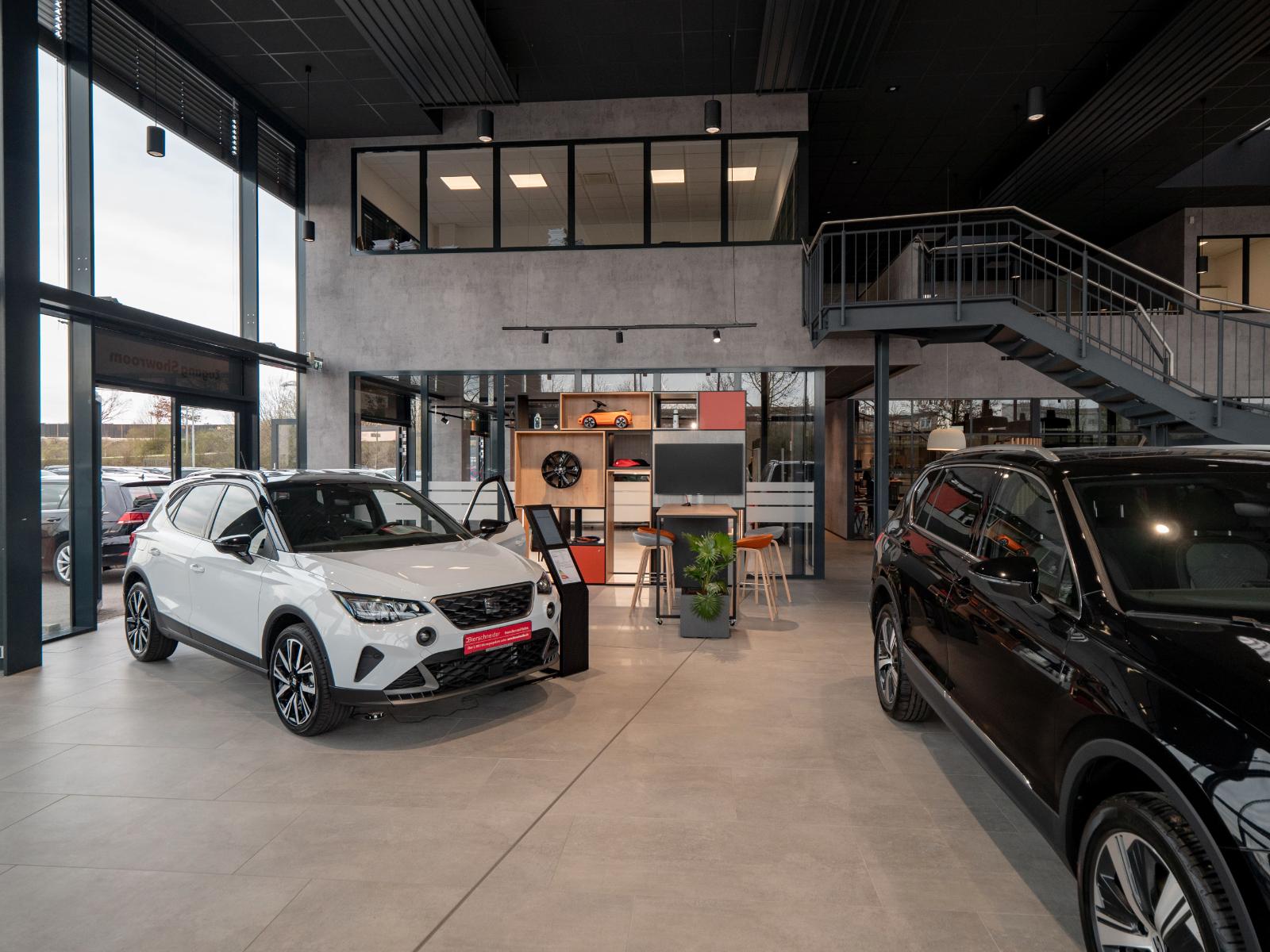 showroom-image-bottom