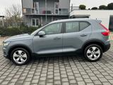 Volvo XC 40 Momentum 2WD DIGITAL*NAVI*LEDER*MTL*PDC* - Volvo XC40 in Stuttgart