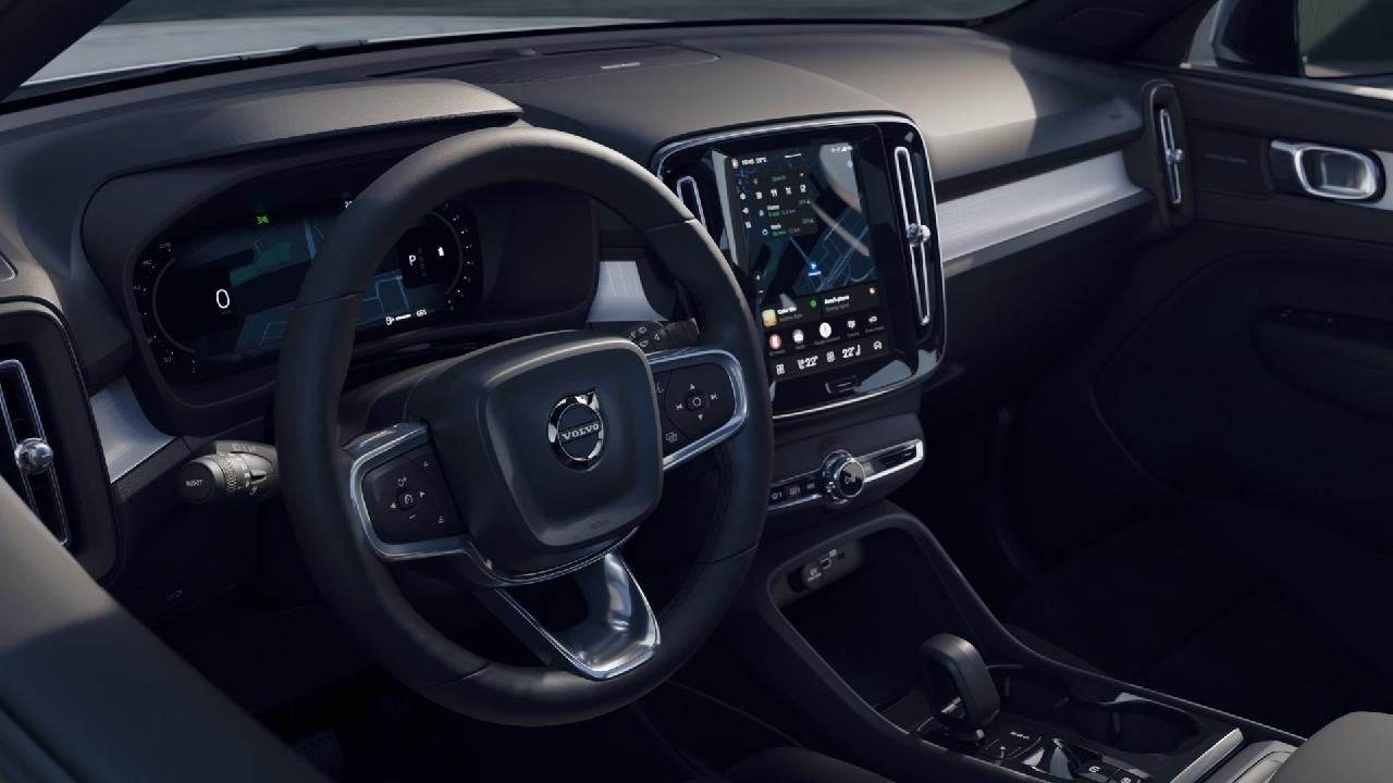 Fahrzeugabbildung Volvo XC40 B4 Benzin Ultra Black Edition