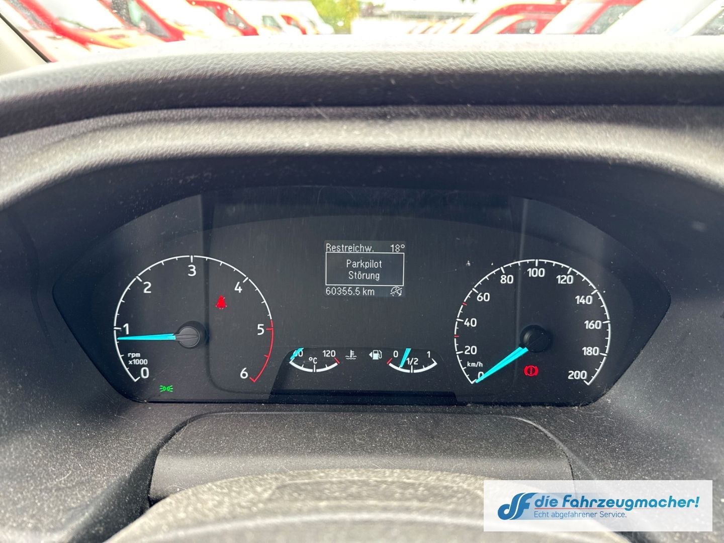 Fahrzeugabbildung Ford Transit Custom Kombi L1 2.0TDCi 60tkm *UNFALLWAG