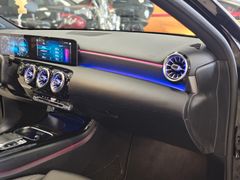 Fahrzeugabbildung Mercedes-Benz A 180 d Progressive (SITZHEIZUNG/LED/PDC/AMBIENT