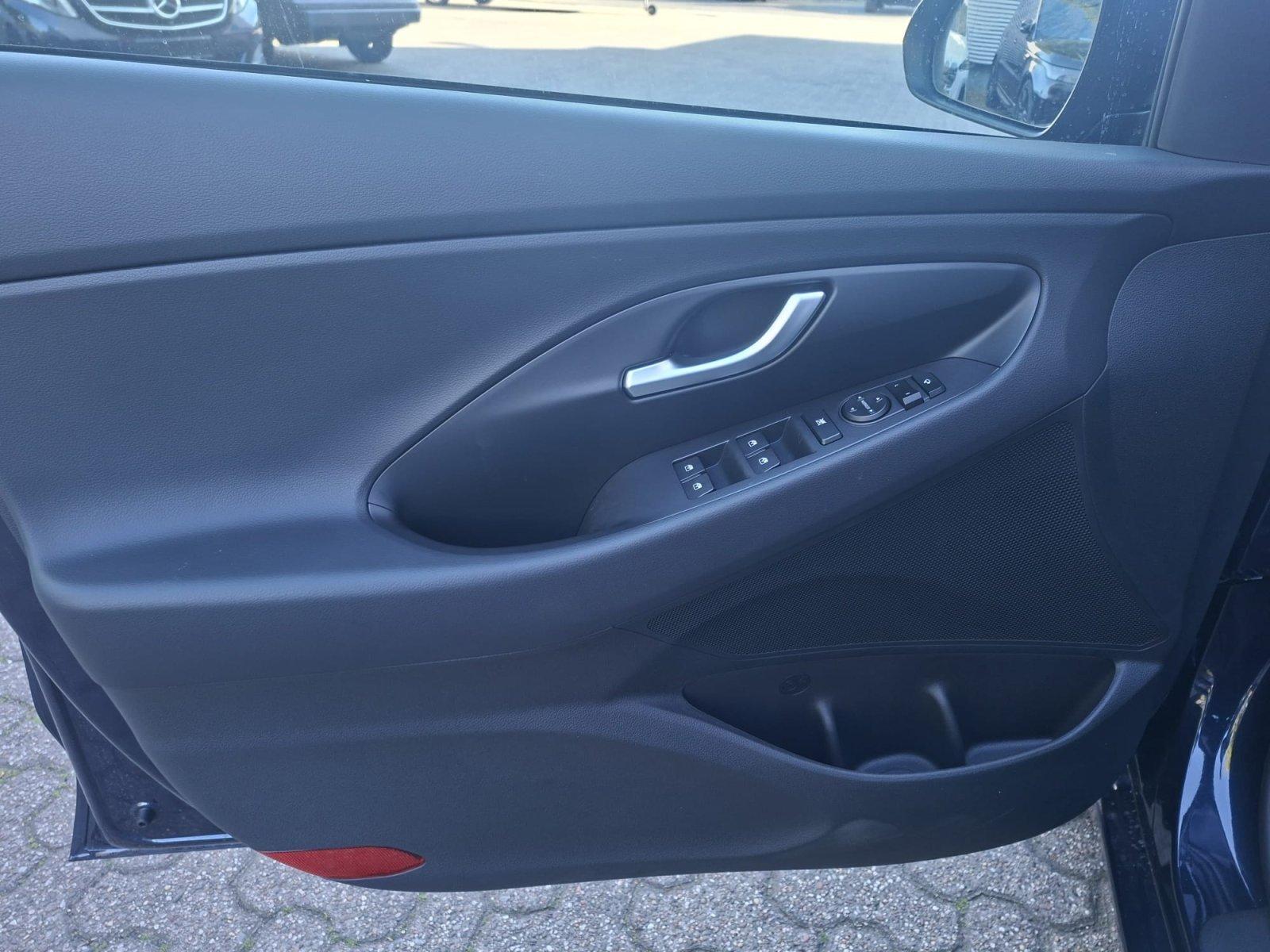 Hyundai i30 1.6 T-GDI 7DCT GO SHZ|NAVI|PDC|KAMERA