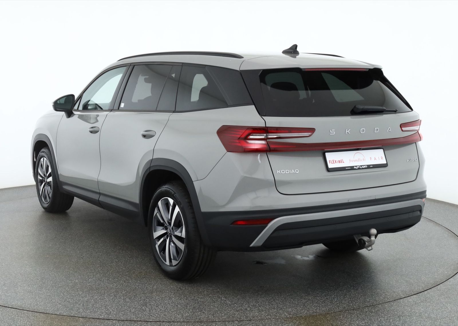 Skoda Kodiaq Selection 1.5 eTSI DSG Matrix 7-Sitzer AH imagem 3