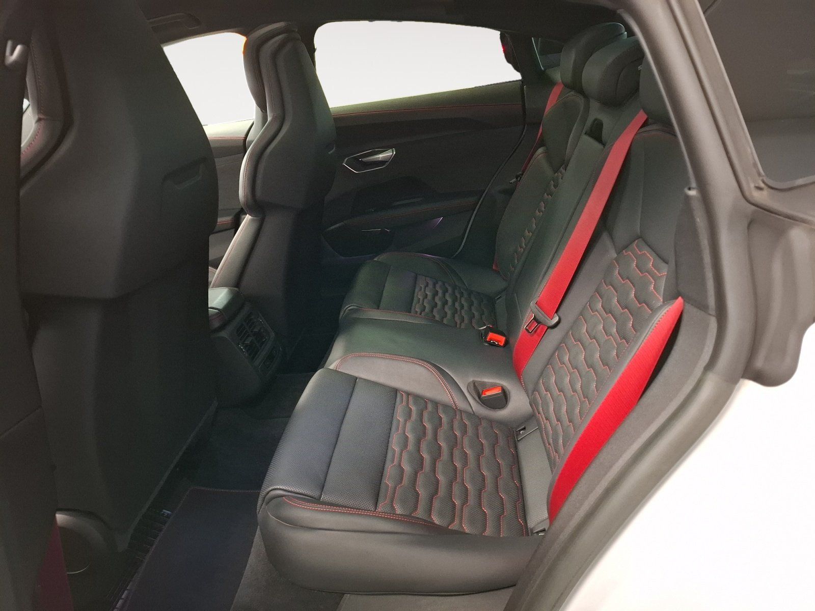 Audi e-tron GT - Bild 8