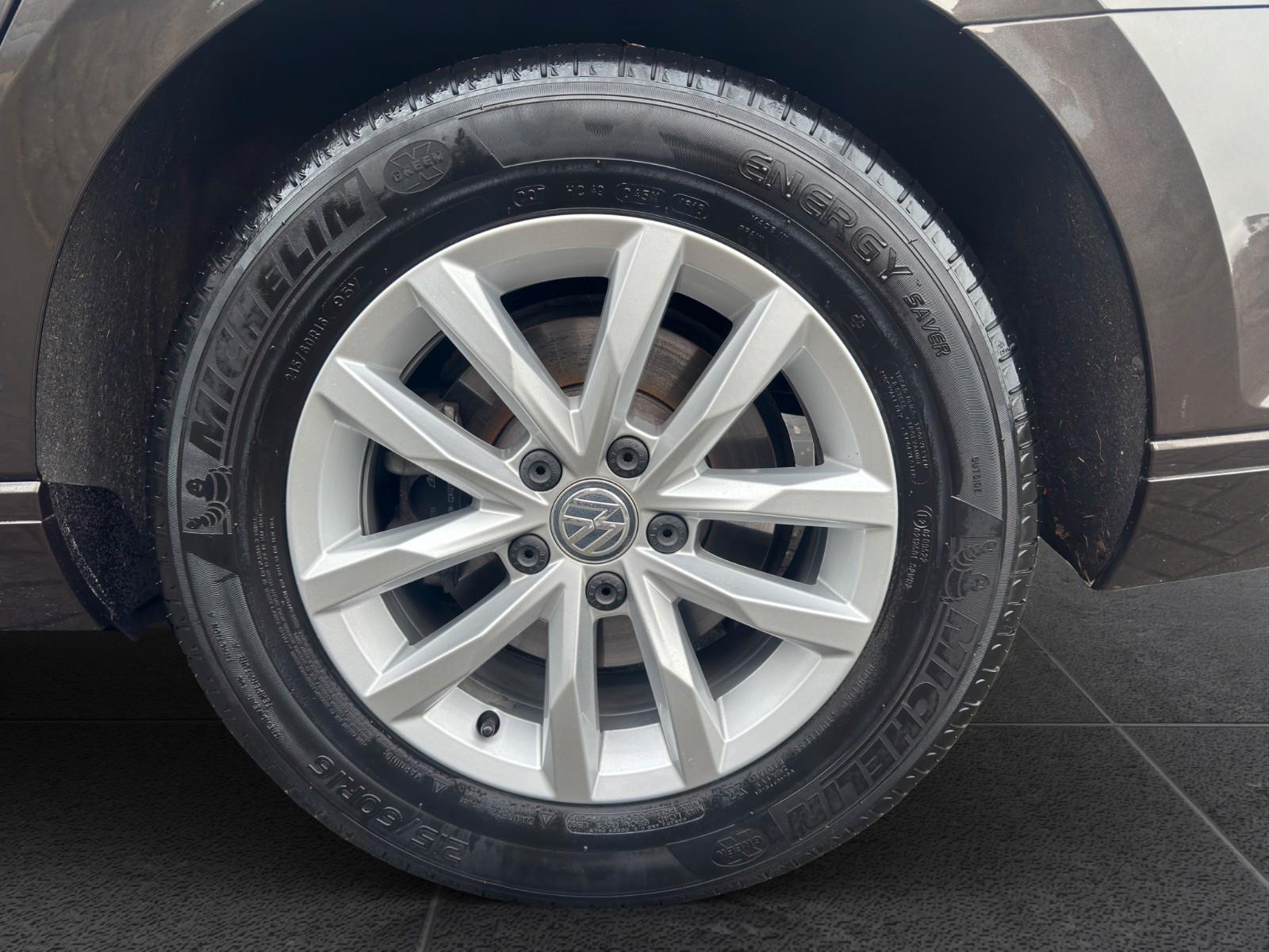 Volkswagen Passat Variant Comfortline*PDC*ACC*1.HAND*SITZH.