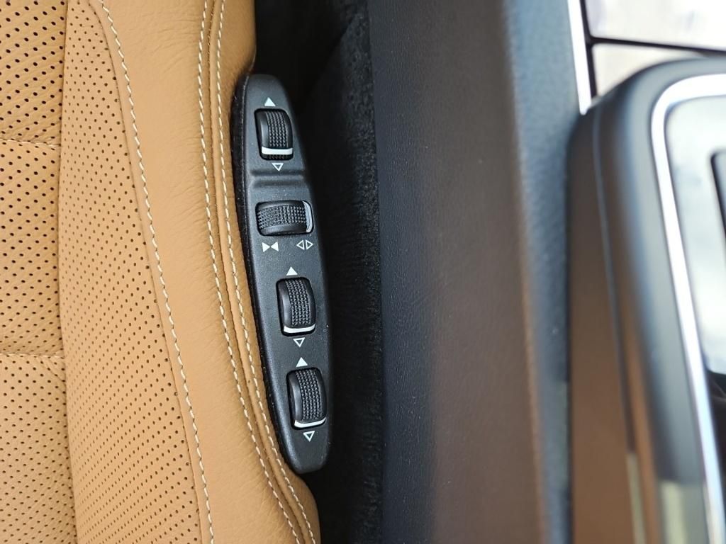 Fahrzeugabbildung Mercedes-Benz E 250 d Coupé Pano ACC Sitzklima Burm. LED Memo