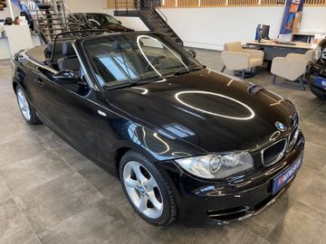 BMW 120 Baureihe 1 Cabrio 120d *XENON*LEDER*PDC*AHK*