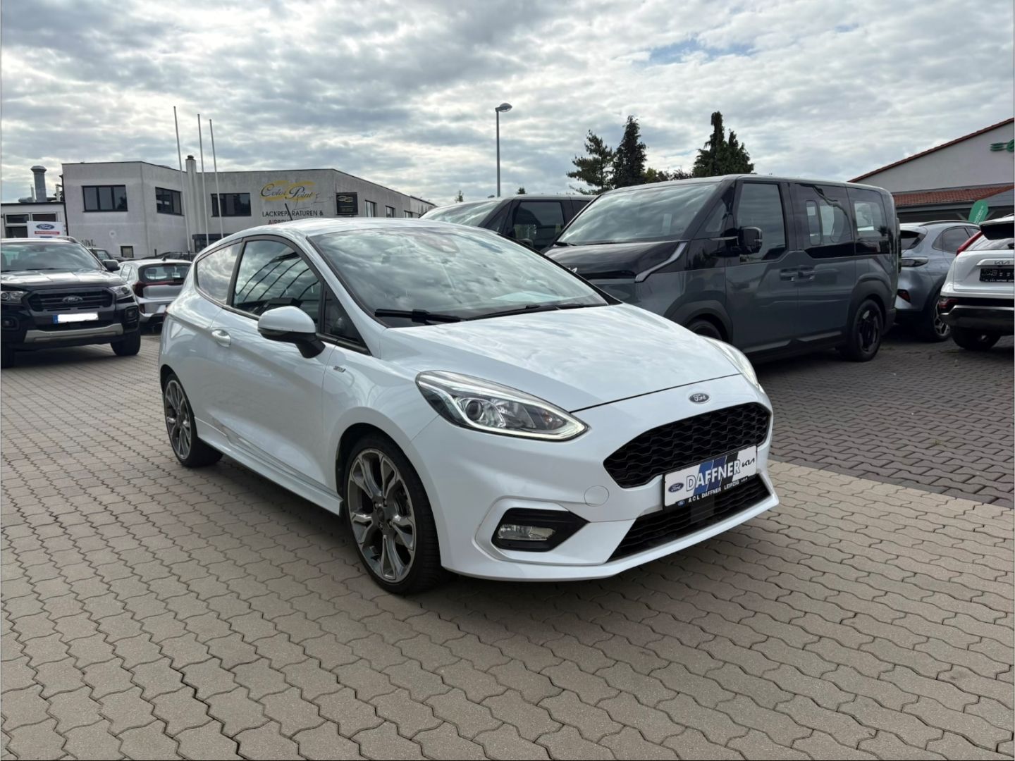 Fahrzeugabbildung Ford Fiesta ST-Line Sitzheizung Lenkradheizung DAB