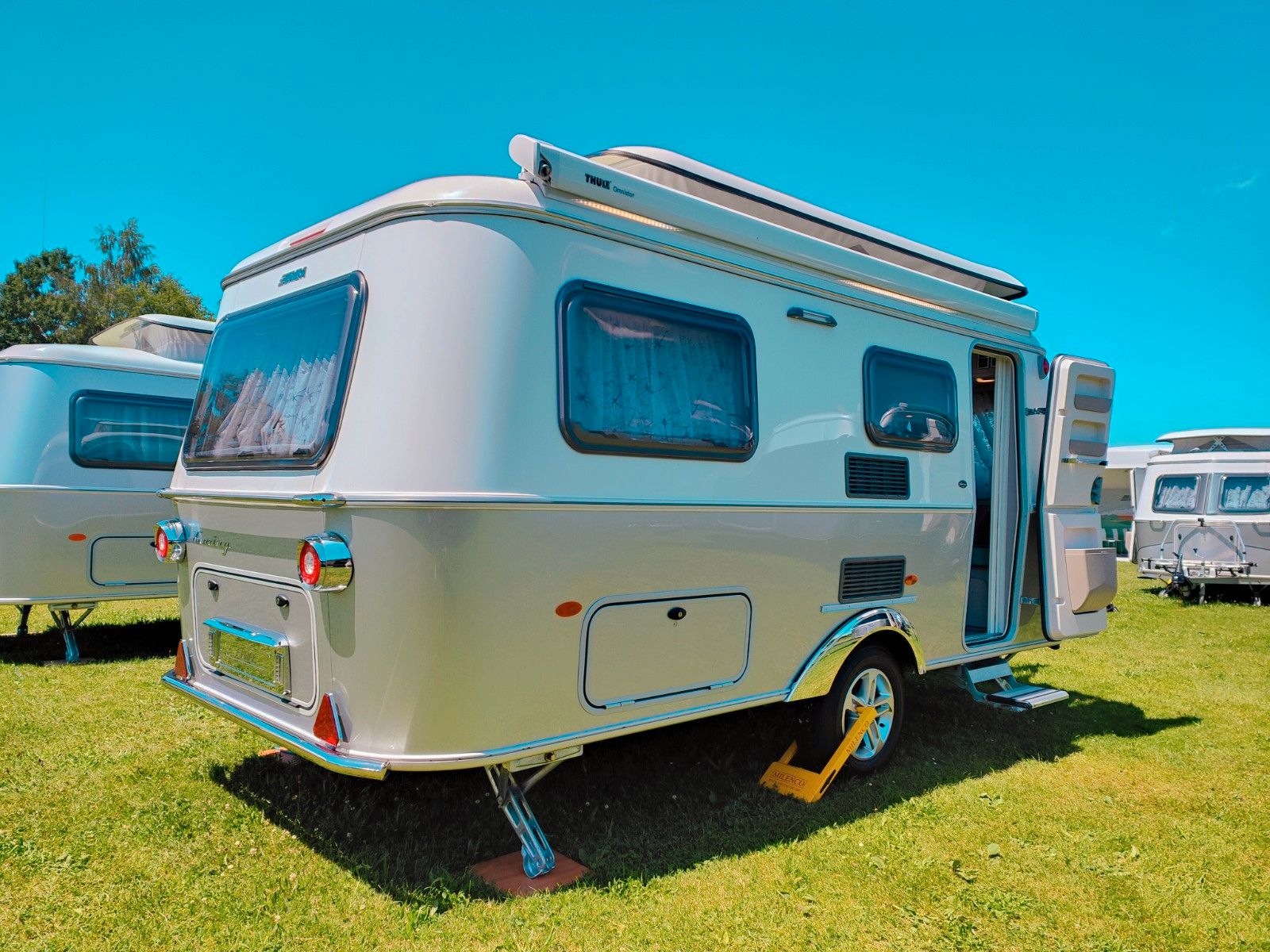 Fahrzeugabbildung HYMER / ERIBA / HYMERCAR TOURING 542 LEGEND URBAN 2024