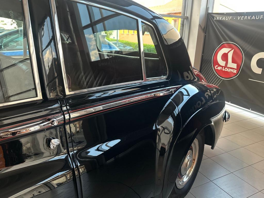 Rolls-Royce Silver Cloud