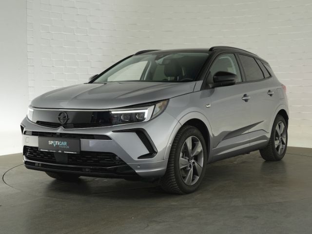 Grandland GSe PHEV 4X4 AT+NAVI+RÜCKFAHRKAMERA+SI