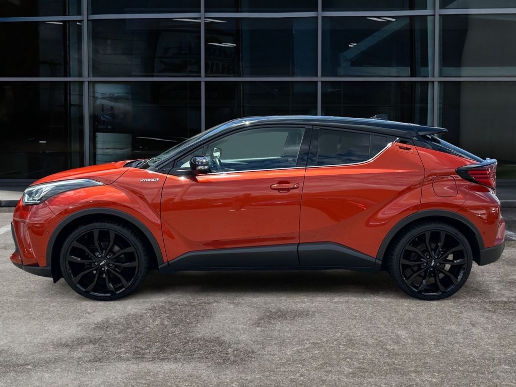 Fahrzeugabbildung Toyota C-HR 2.0 Hybrid Orange Edition