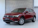 Volkswagen Tiguan Highline 4Motion*1.Hd*Virtual*LED*Kamera* - Volkswagen Tiguan: Rot