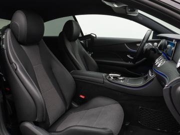 Fahrzeugabbildung Mercedes-Benz E 200 Coupé 9G-Tronic Burmester Kamera DAB Sport