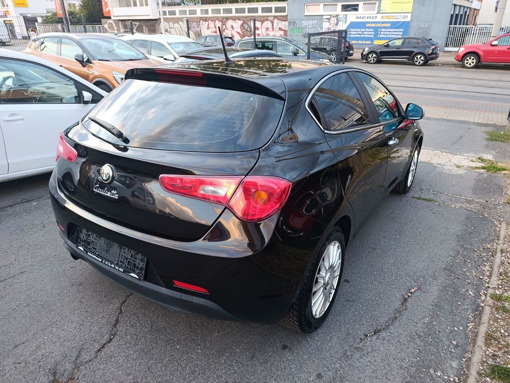Alfa Romeo Giulietta Super*SITZH*KLIMA-A*LED*SPORT*TÜV03.26
