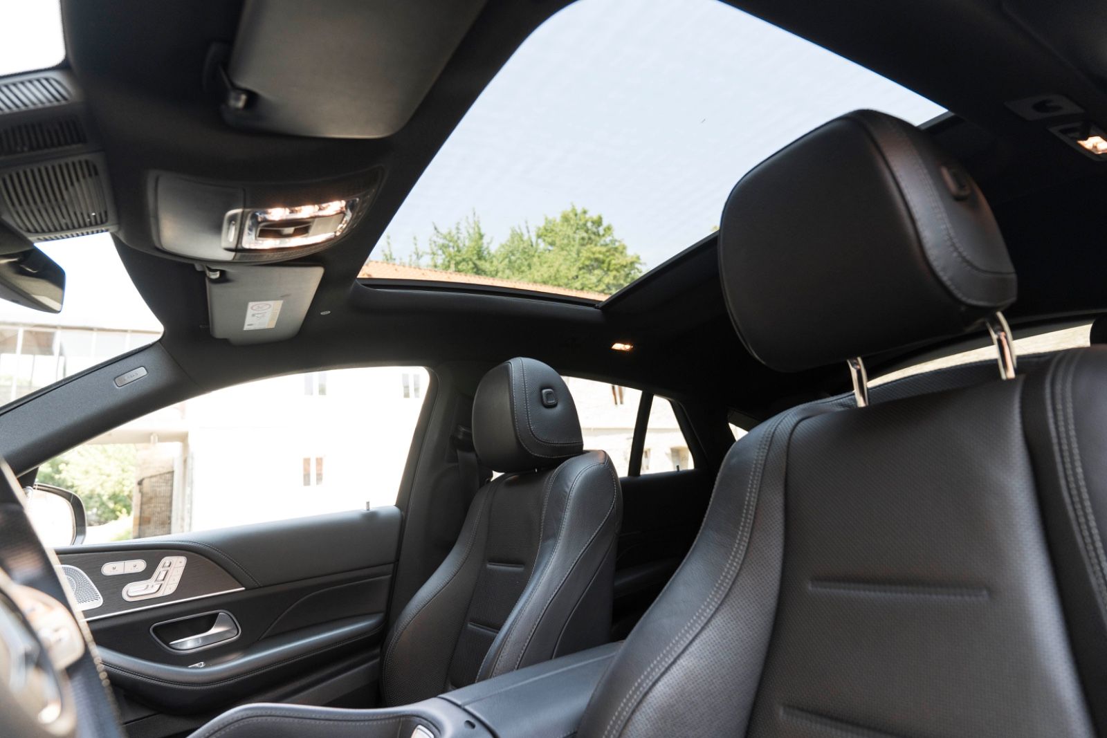 Fahrzeugabbildung Mercedes-Benz GLE 350 d 4MATIC AMG MULTI BURMESTER 360° ACC