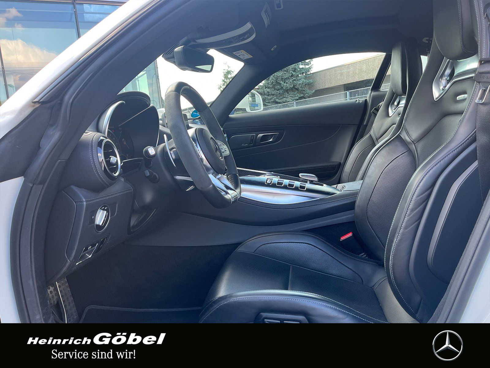 Fahrzeugabbildung Mercedes-Benz Mercedes-AMG GT S DISTRONIC NAVI LED BURMESTER