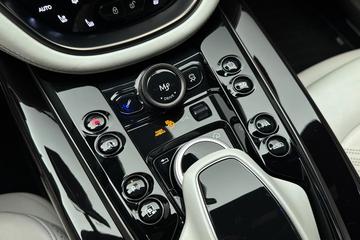 صورة مصغرة 19 لـ 2024 Aston Martin DBX