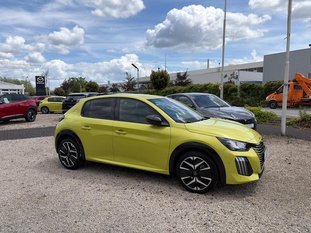 Peugeot 208 1.2 Allure 360 Grad Kamera*LM 17 -ZOLL "GT"