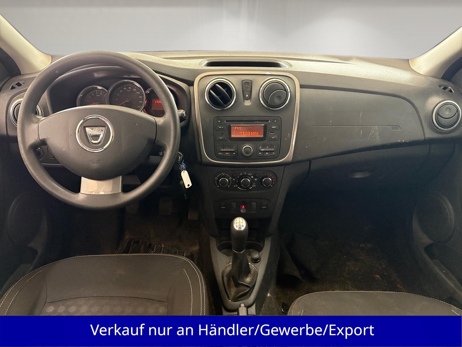 Dacia Logan 2014 — photo 11