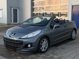 Peugeot 207 1.6 Cabrio Platinum Sitzhzg JBL Leder ATM - Peugeot 207 Jbl mit Benzin-Antrieb