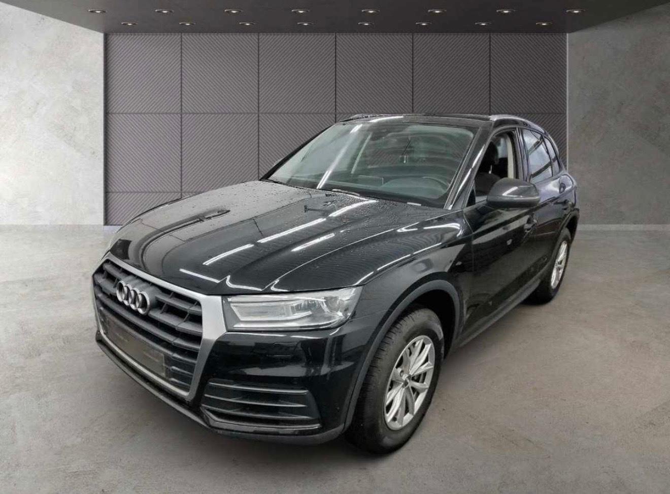 Audi Q5 40 TDI quattro/PANO/STHZ/AHK/Xenon-LED