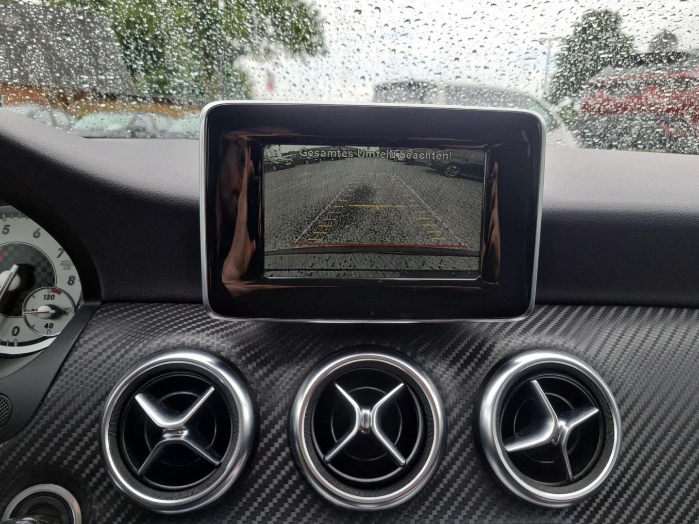 Fahrzeugabbildung Mercedes-Benz A 180 BlueEfficiency HU/AU Klima