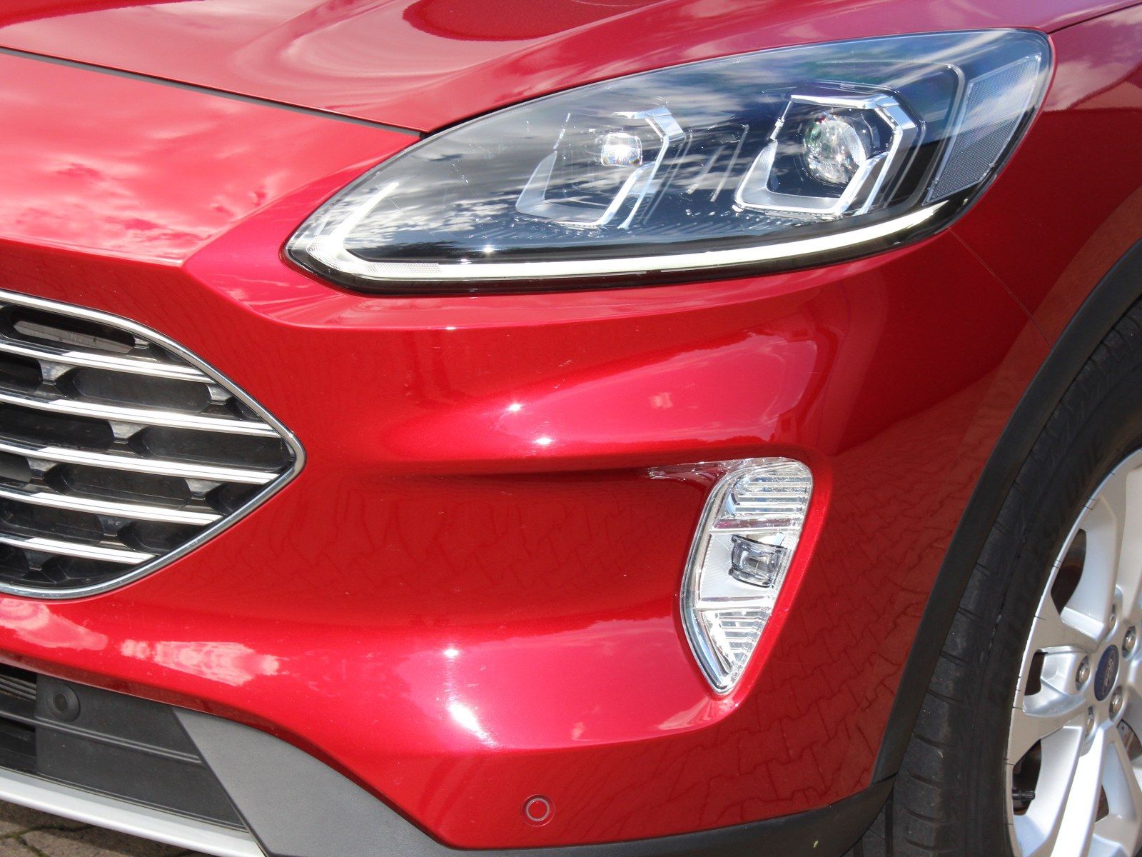 Fahrzeugabbildung Ford Kuga Plug-In Hybrid Titanium 2,5 Duratec