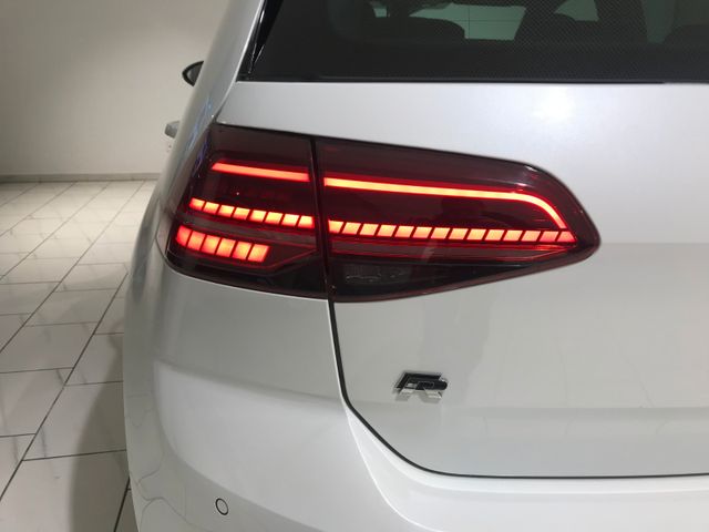 Volkswagen Golf R 4Motion 7G-DSG KAM NAV LED ACC