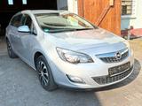 Opel Astra J Sports Tourer Sport - Opel Astra: Kombi, J