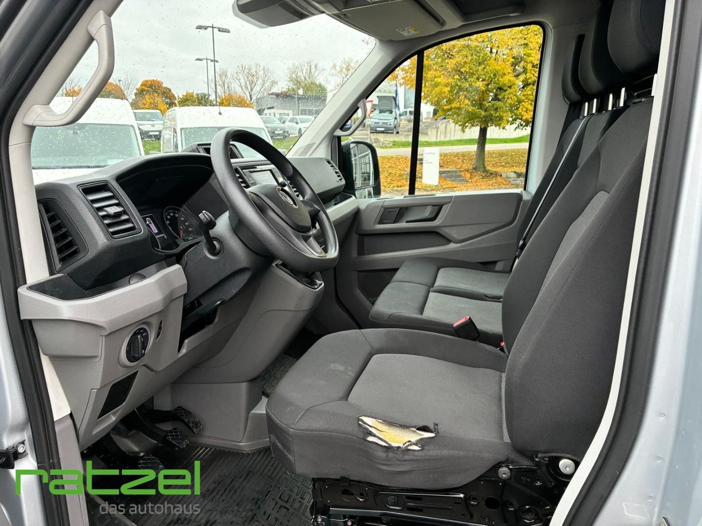 Fahrzeugabbildung Volkswagen Crafter lang Hochdach FWD Kasten 35 Apple CarPla