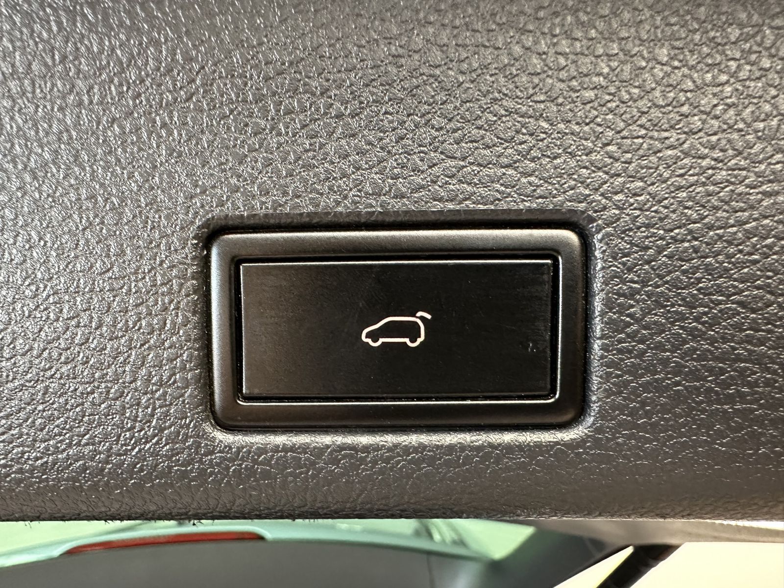 Fahrzeugabbildung SEAT Alhambra 2.0 TDI DSG 4D FR 7-Sitzer NAV+XEN+AHK