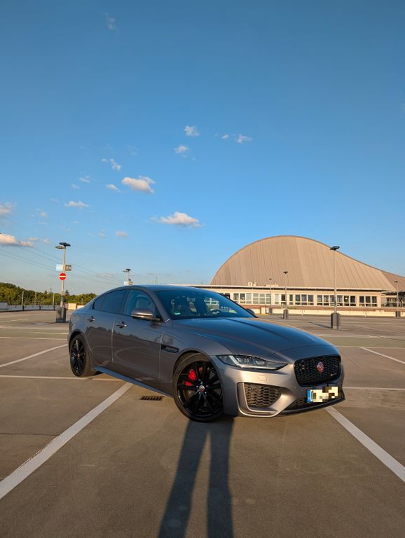 Image of Jaguar XE