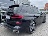 BMW X7 xDrive40i MSport 360Grad SkyLounge AHK SoftCl - BMW X7: M