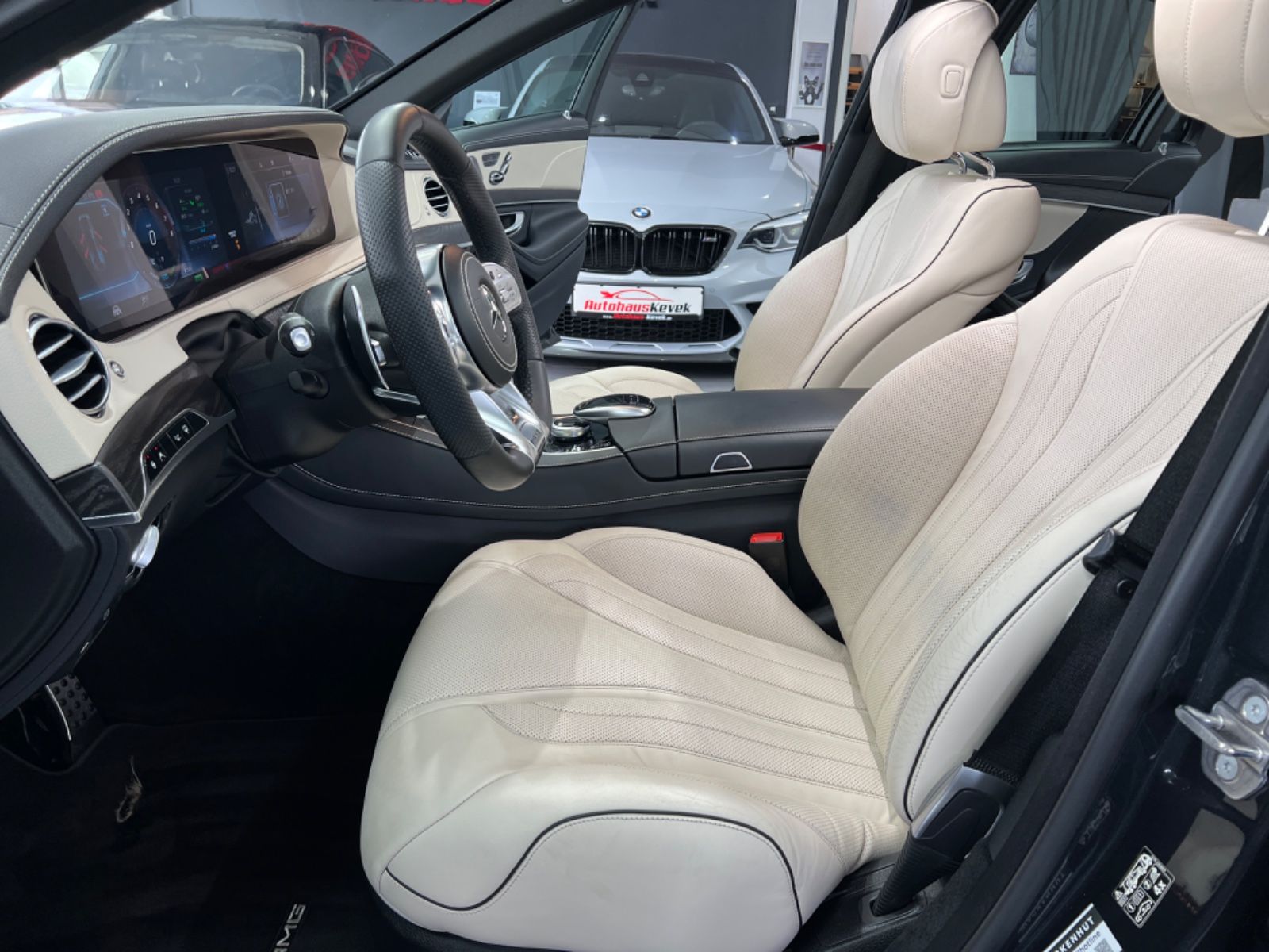 Fahrzeugabbildung Mercedes-Benz S 450 4Matic L*LANG*AMG-LINE*BURMESTER*1.HAND*