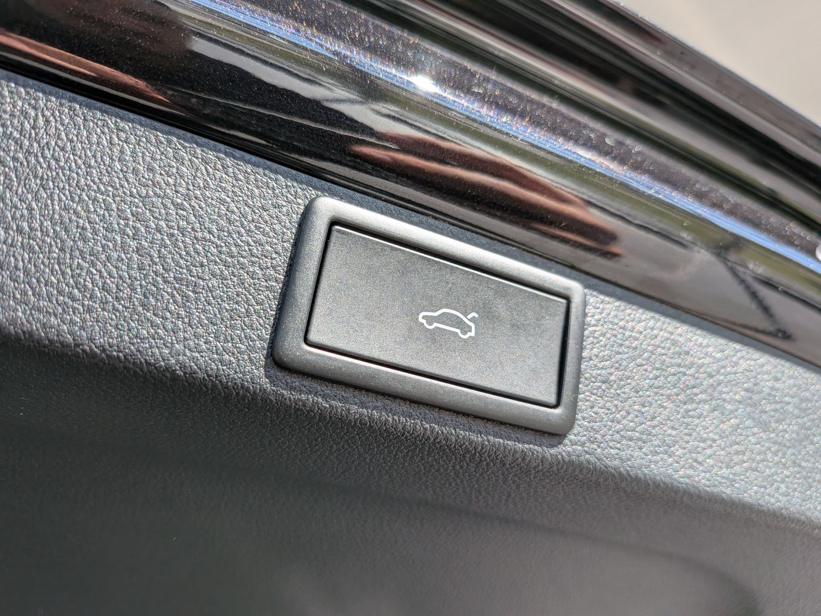 Fahrzeugabbildung SKODA Octavia 1.5 TSI Sportline Pano Matrix AHK 5J-Gar