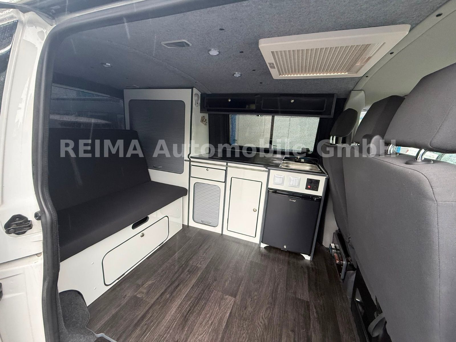 Fahrzeugabbildung Volkswagen T5 2,0 TDi Camper, Solar , 2 Schlafplätze