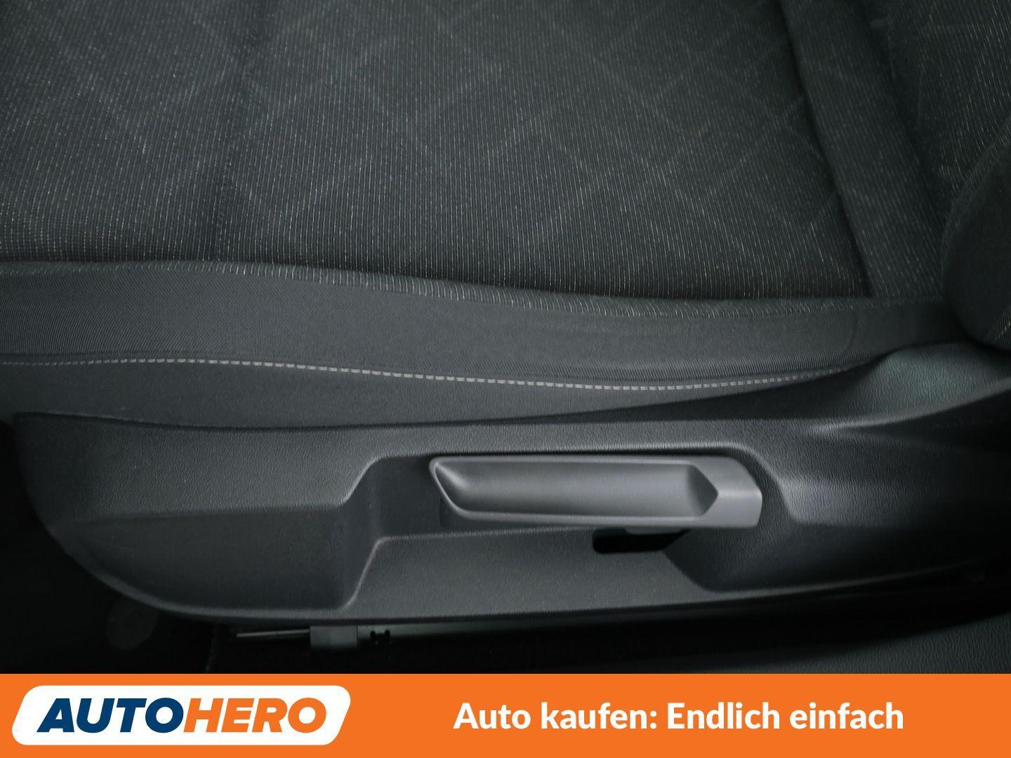 Volkswagen Golf VIII 2.0 TDI Life Aut.*NAVI*LED*ACC*, миниатюра 28
