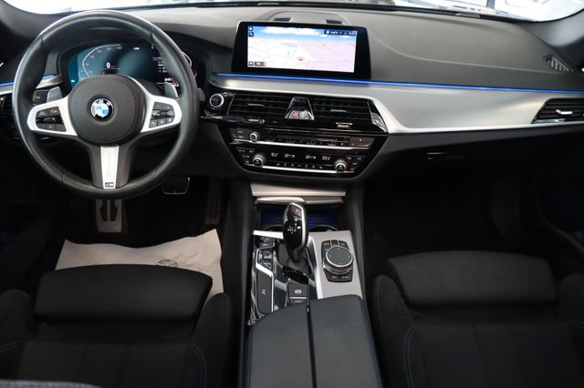 Fahrzeugabbildung BMW 520 d Touring M Sportpaket|PANO|1HAND|VIRTUAL|
