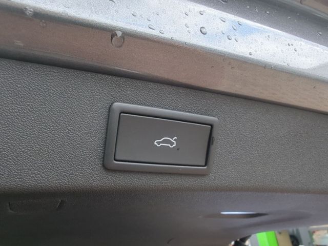 Fahrzeugabbildung SKODA Kodiaq 2.0 TDI DSG Selection AHK NAV KOMFORT